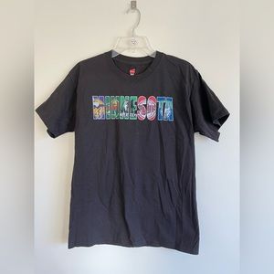 Hanes. Minnesota Sports Teams Black Tee. Size Medium.